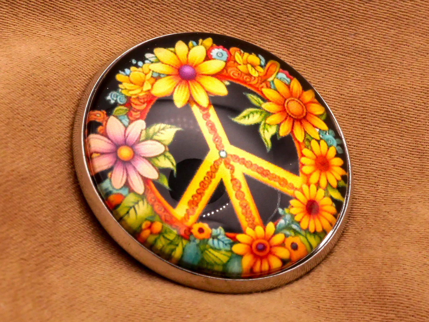 Peace Sign Flower Wreath Glass Dome Silver Metal Button 27mm