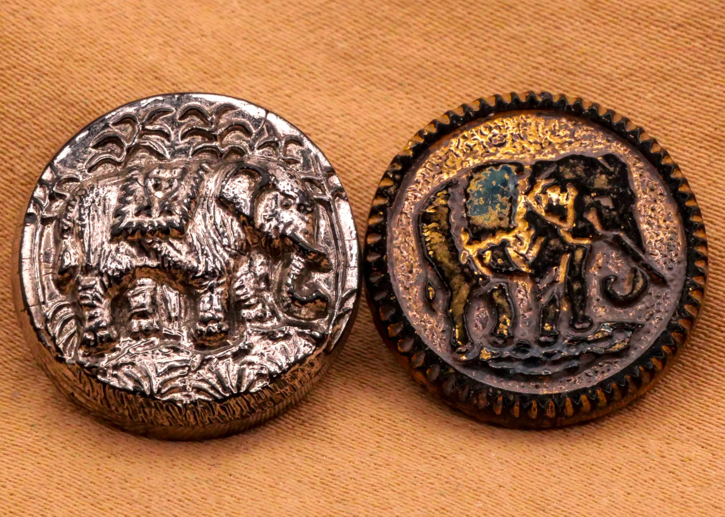 Elephant Antique Metallic Luster Black Glass Button Various 18mm