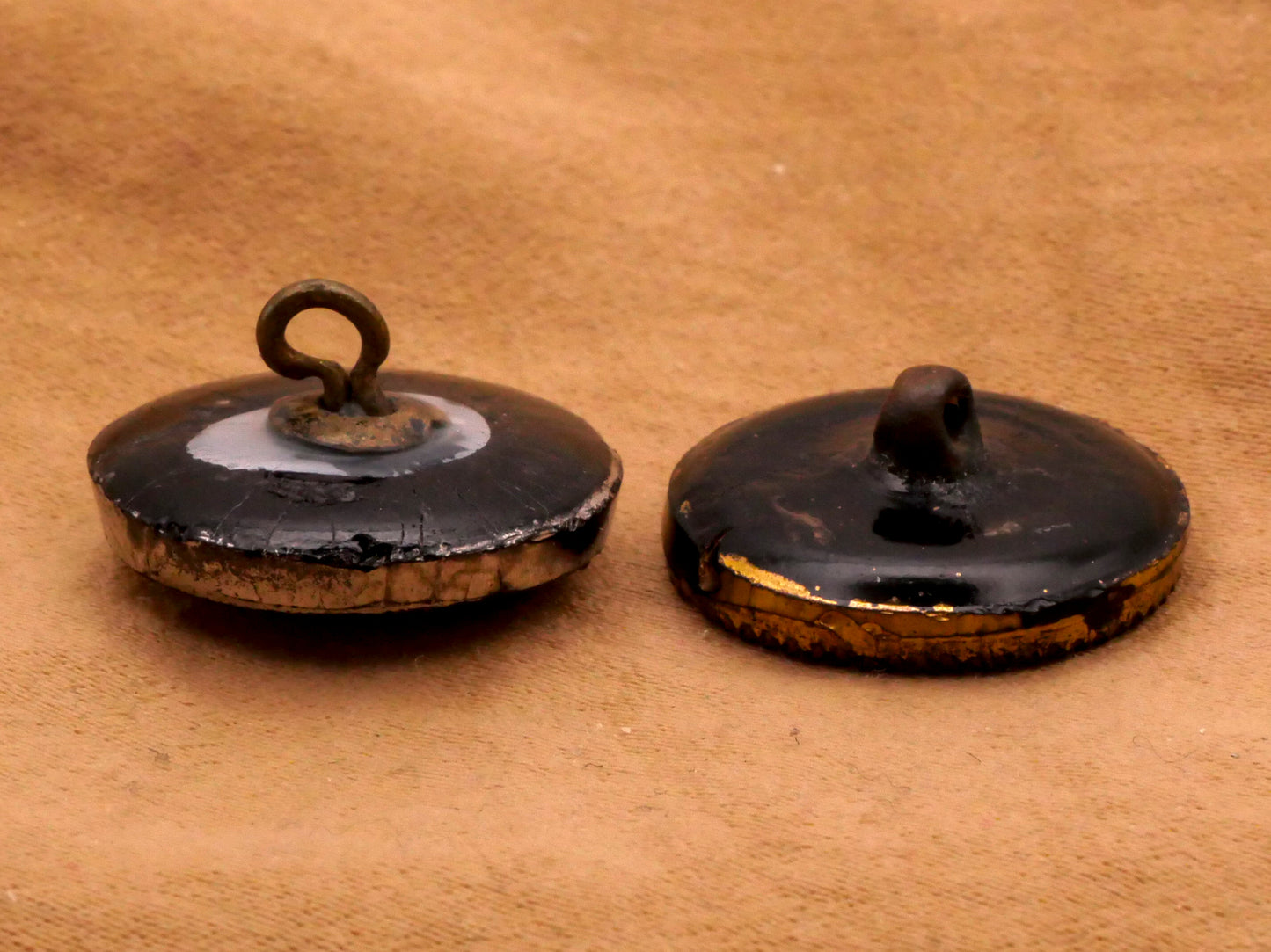 Elephant Antique Metallic Luster Black Glass Button Various 18mm