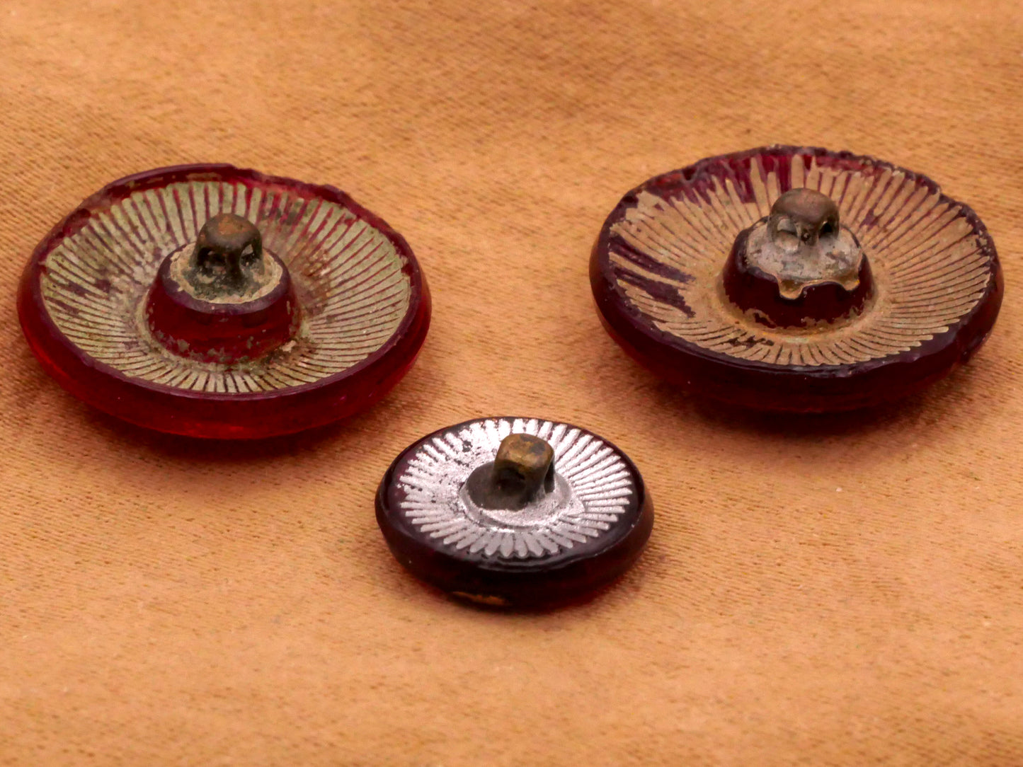 Red Translucent Asian Motif Foil Back Glass Button Various 12-18mm