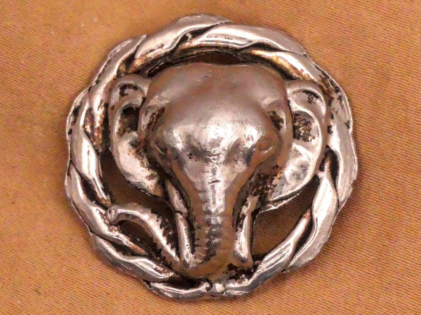 Elephant Head Rope Edge Silver Metal Button 29mm