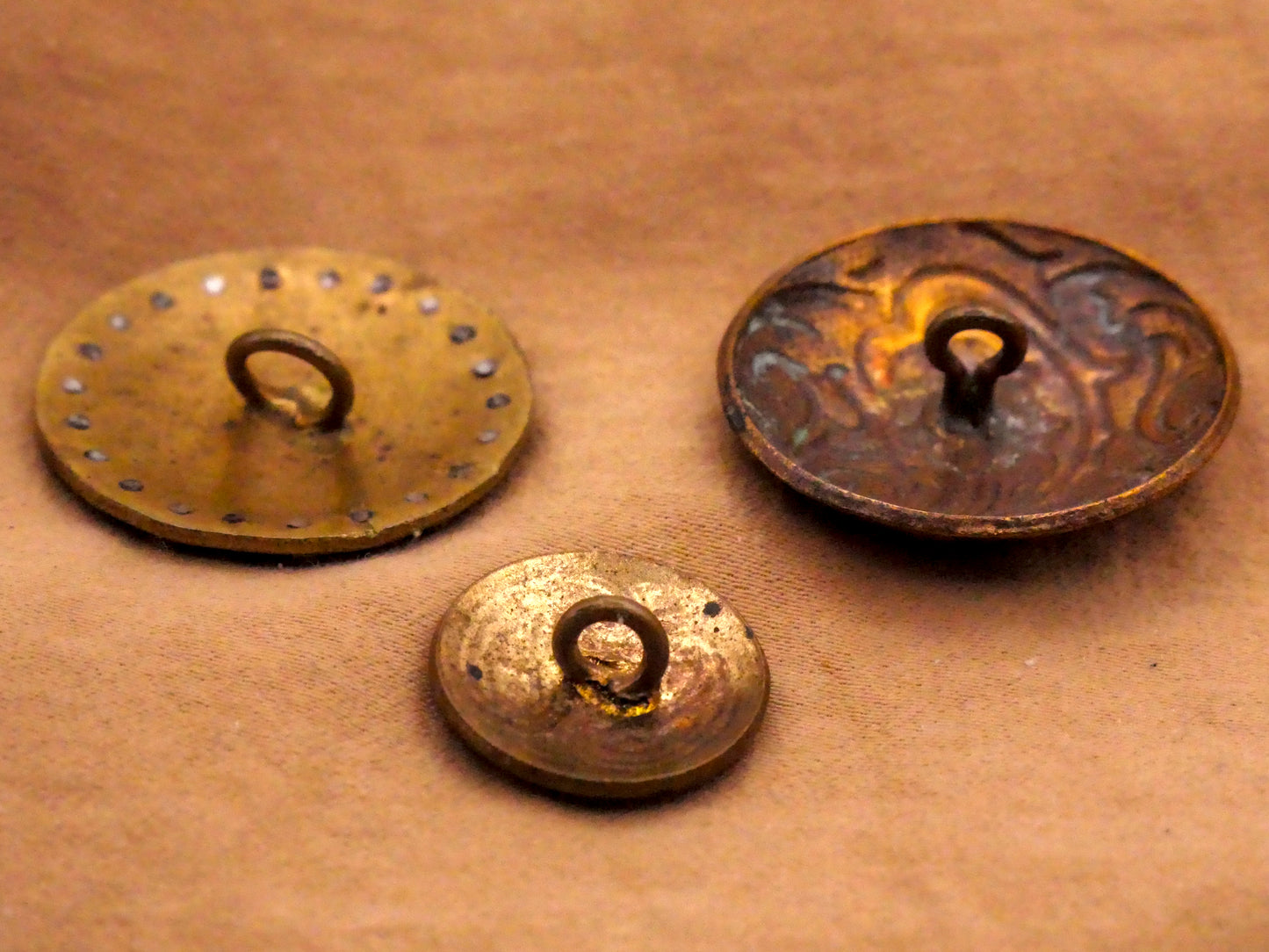 Paisley Enamel Metal Button Various 16-26mm