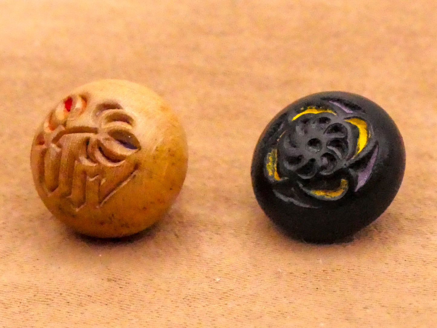 Botanical Pressed Wood Vintage Button Various 12mm
