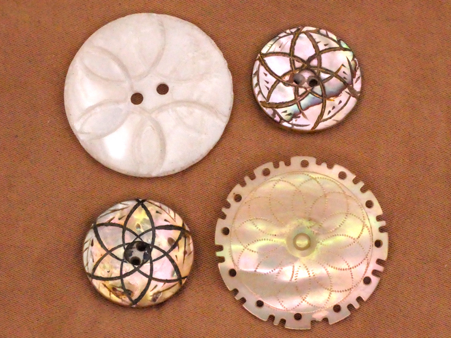 Mandala Flower Carved Mother of Pearl Shell Button Various 17-25mm