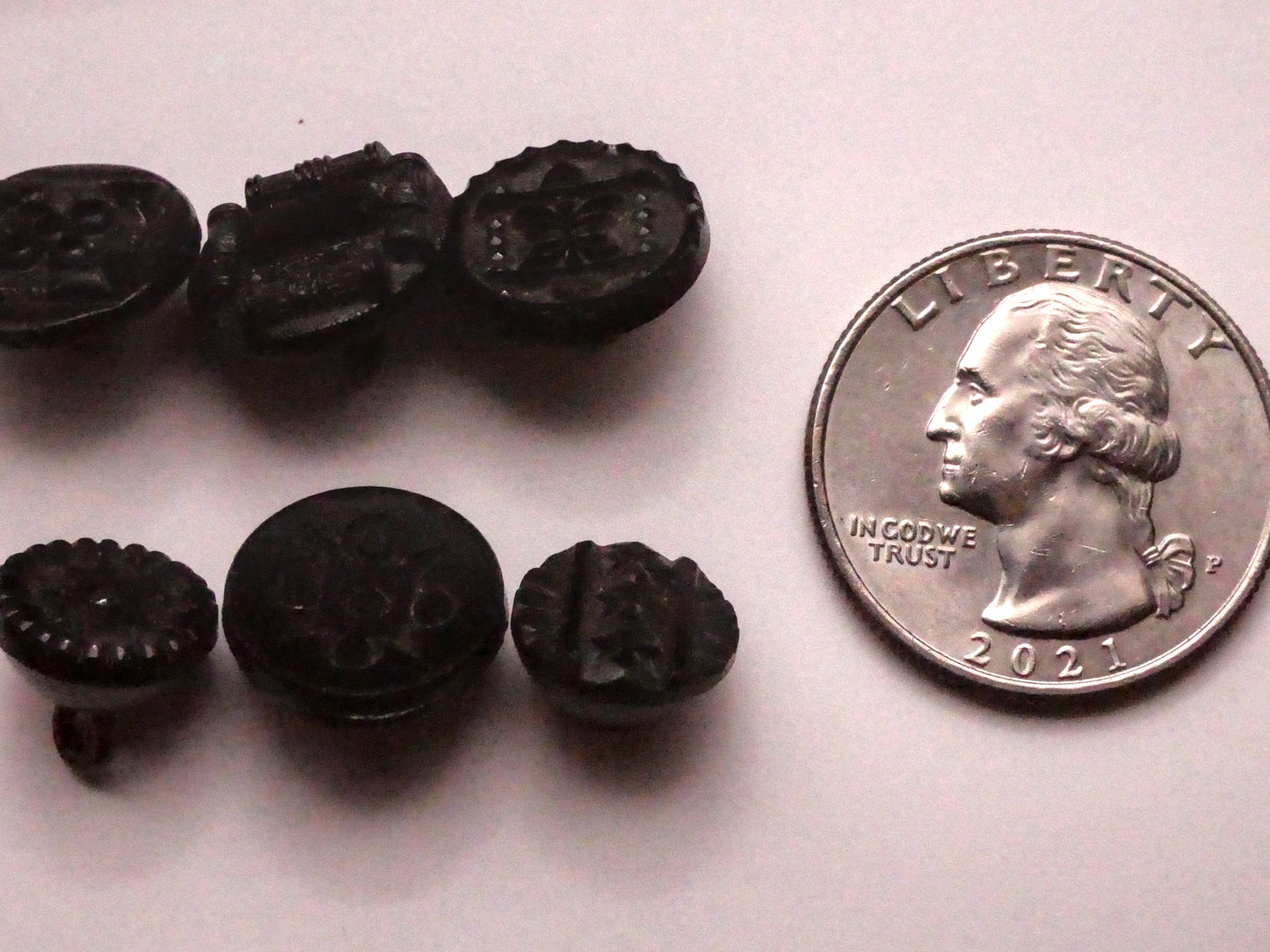 Asian Inspired Look Intricate Black Glass Button Various 11-14mm