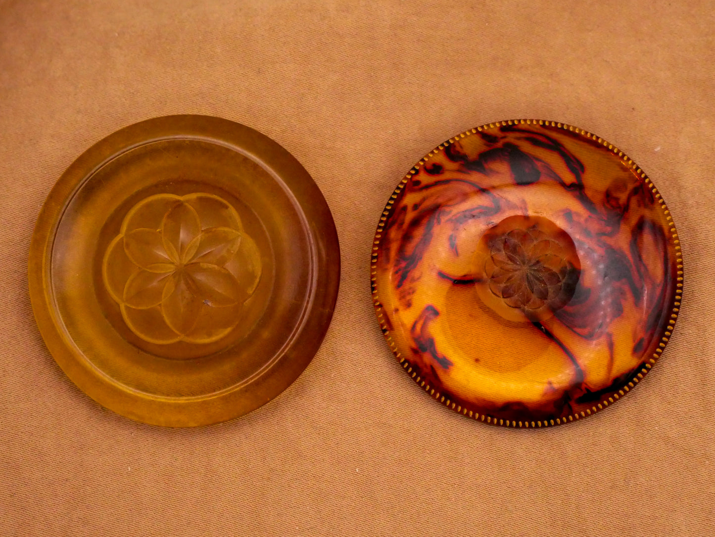 Mandala Center Early Plastic Large Button Various 43mm