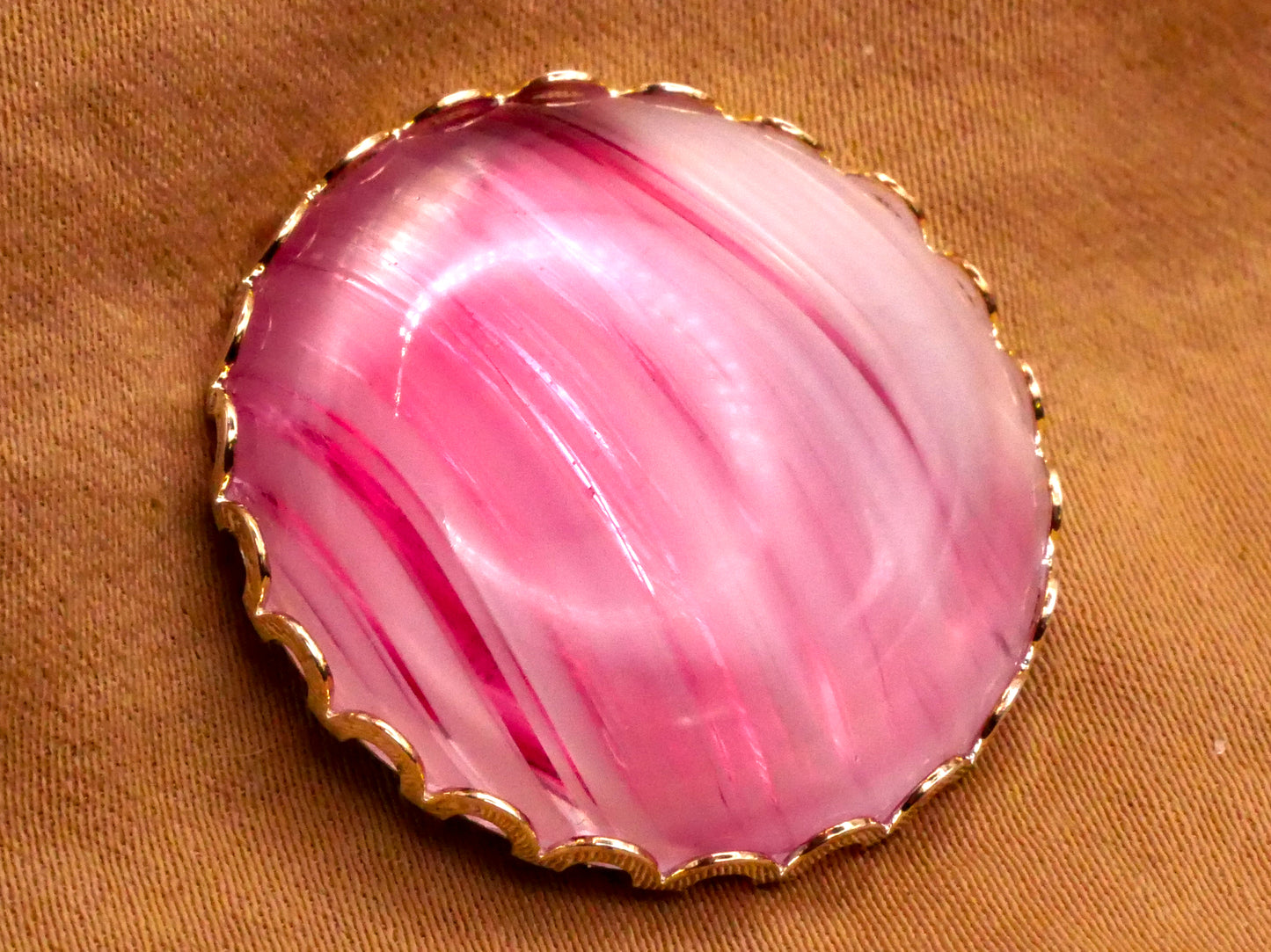 Fuchsia Pink Marbled Dig Dug Glass Silver Metal Button 26mm