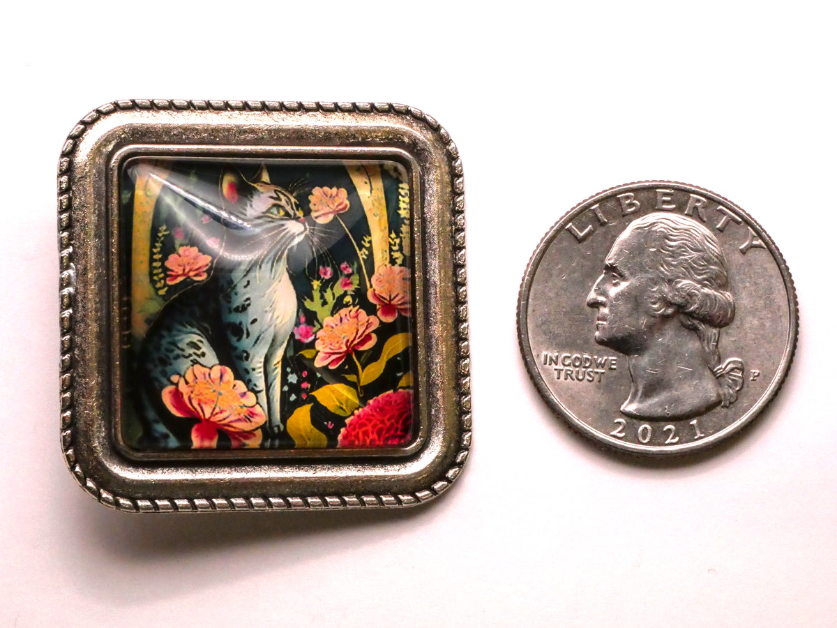 Art Nouveau Cat and Flowers Glass Dome Button 26mm