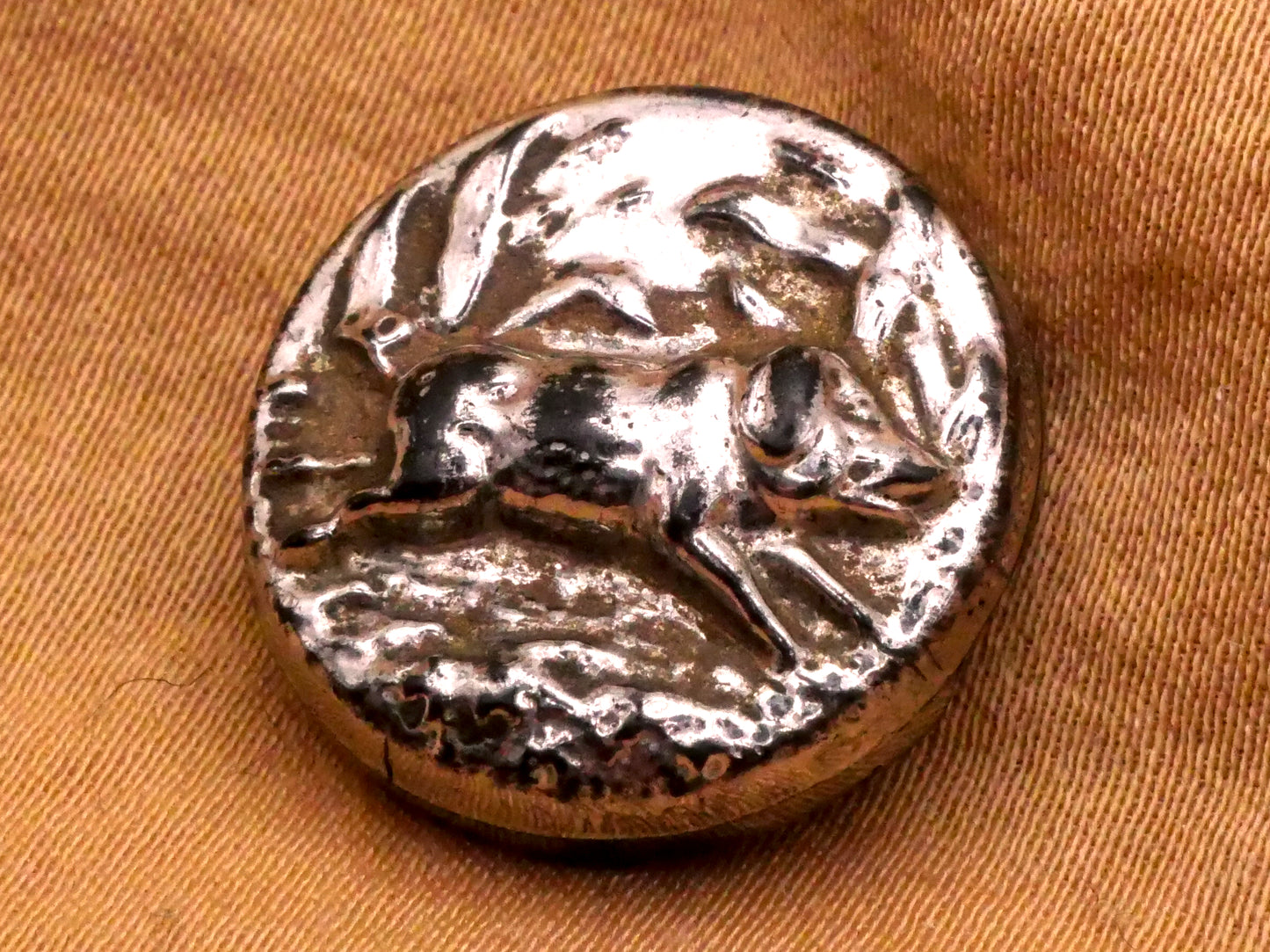 Pig Boar Silver Luster Black Glass Button 18mm