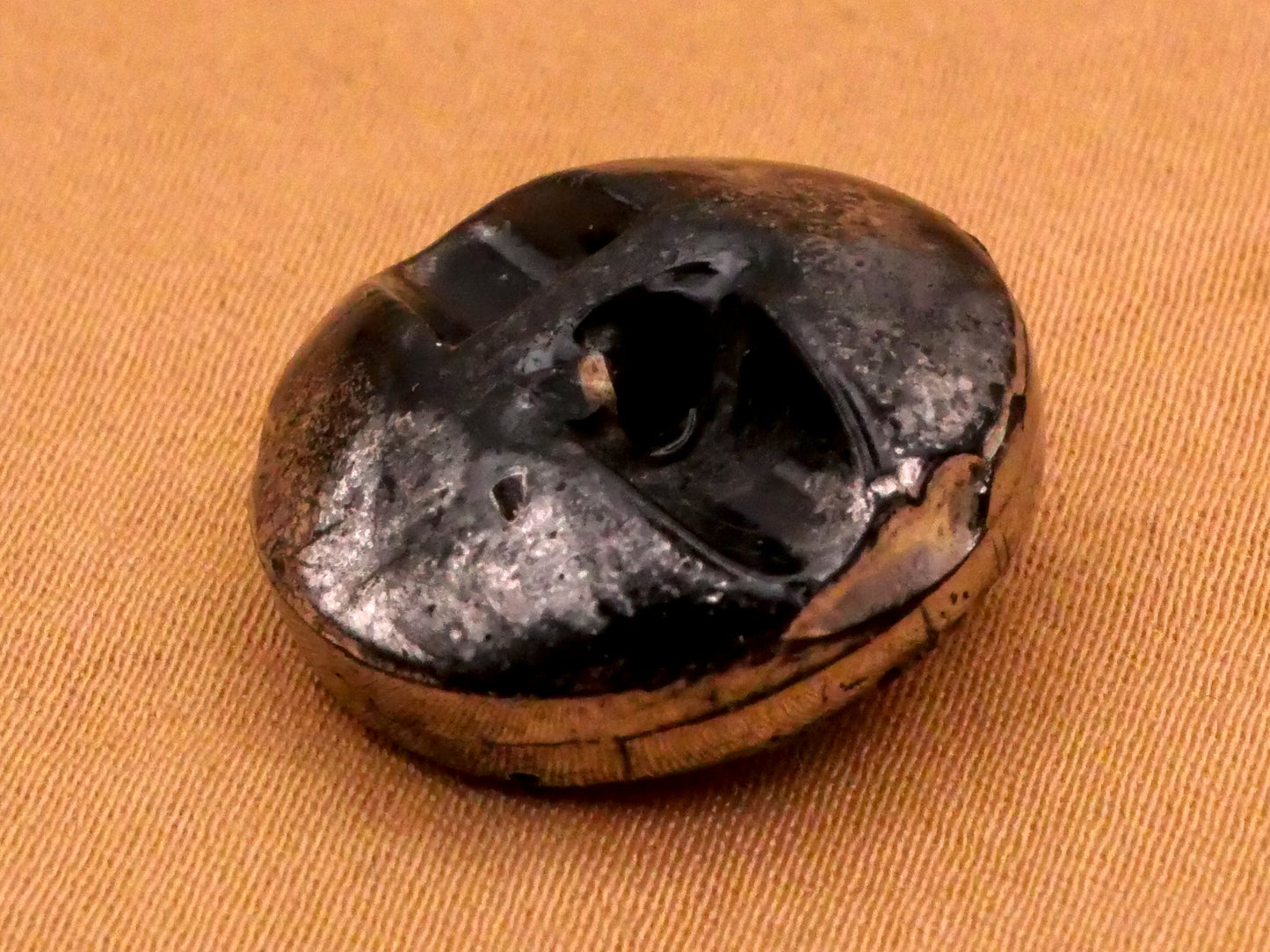 Pig Boar Silver Luster Black Glass Button 18mm