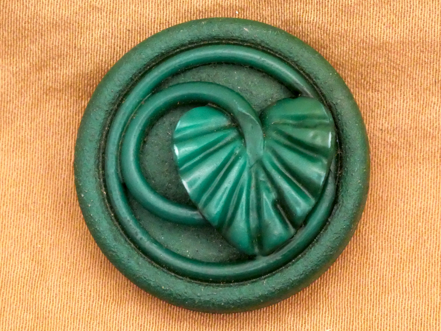 Leaf Vine Stem Green Celluloid Early Plastic Button 27mm