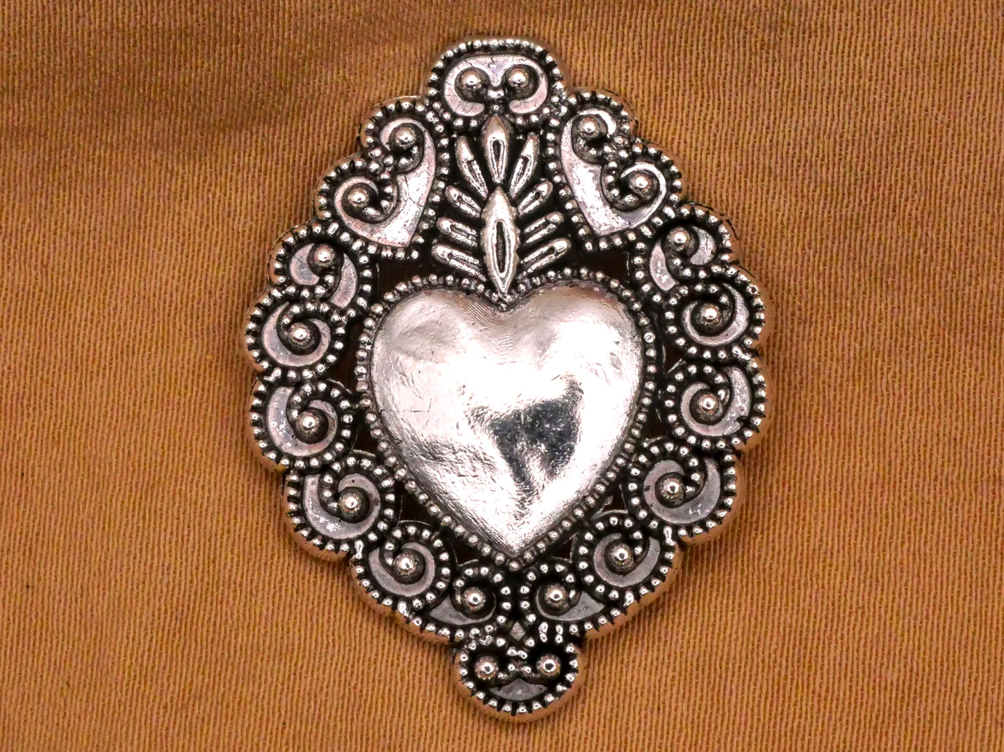 Sacred Heart Silver Metal Large Button 24x32mm