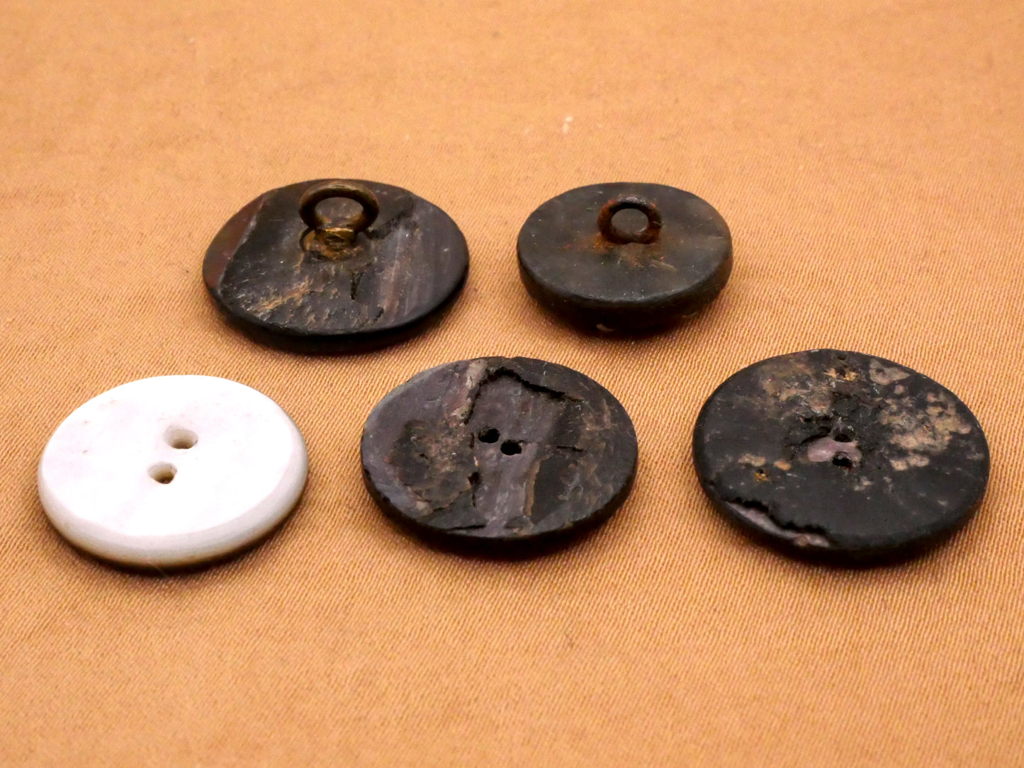 Wheel Nautical Look Smoky Mother of Pearl Shell Button Various 14-18mm