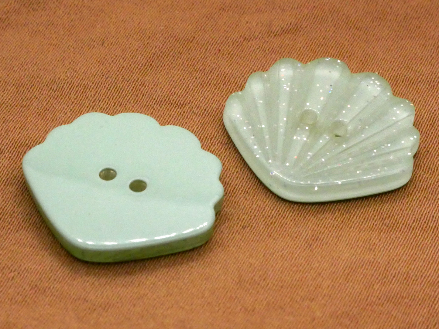 Clamshell Shells Mint Seafoam Glitter Plastic Pair of Buttons 18x20mm