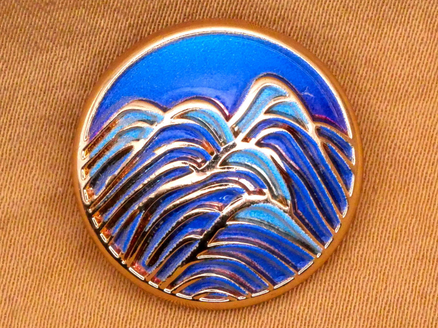 Waves Ocean Landscape Enamel Gold Metal Button 20mm
