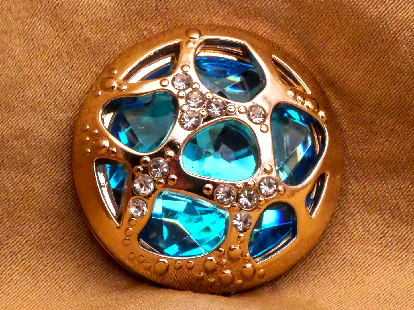 Caged Aquamarine Blue-Green Glass Jewel Metal Button 23mm