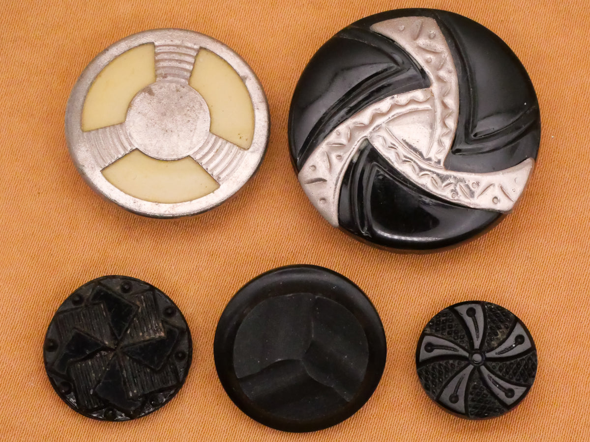Fan Pinwheel Look Vintage Button Various 13-28mm