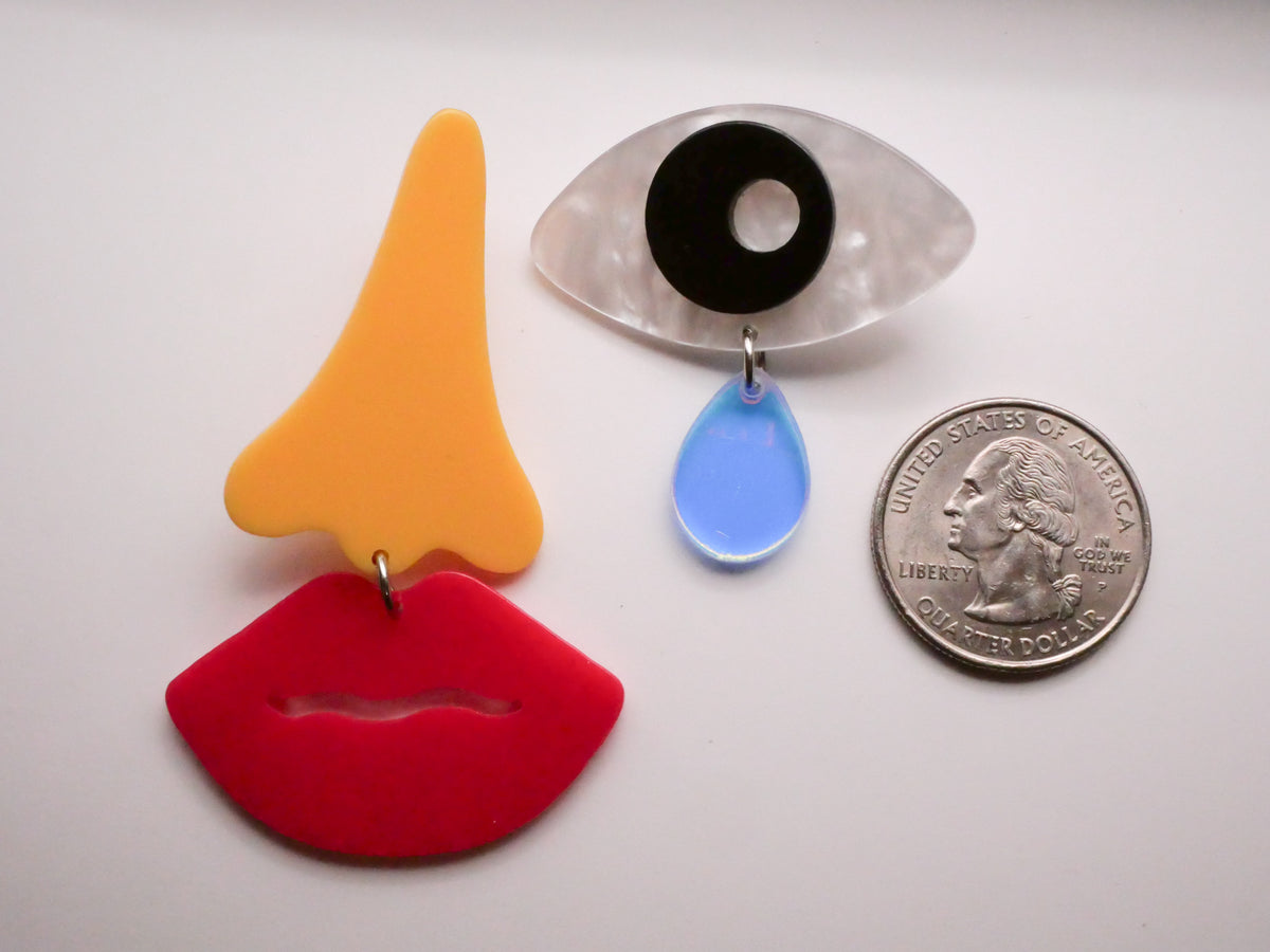 Face Eye Nose Mouth Lips Tear Moveable Acrylic Plastic Pair of Buttons 39-65mm