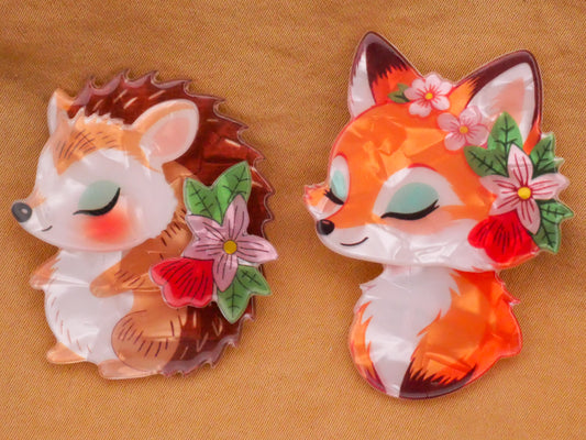 Woodland Hedgehog or Fox Acrylic Plastic Button Various 32-43mm