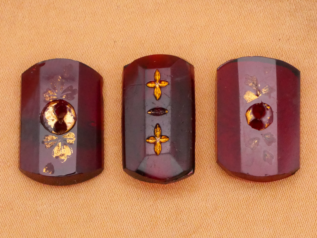 Cranberry Gold Accent Rectangular Glass Set of Three Buttons 11-20mm