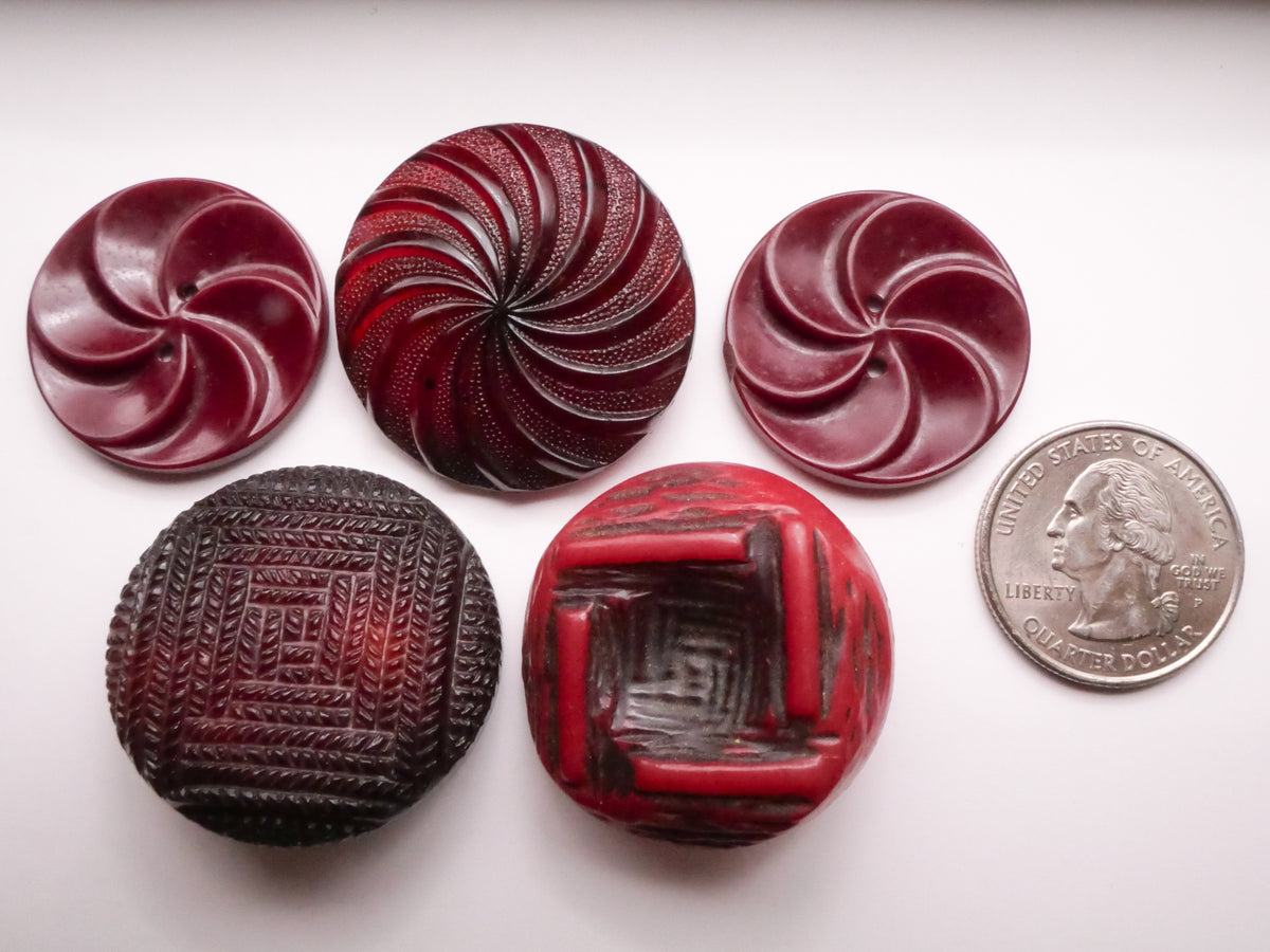 Mesmerizing Burgundy Wine Red Vintage Plastic Button Various 28-34mm