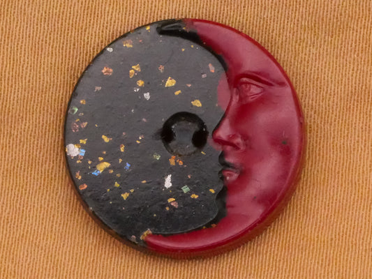 Man on the Moon Burgundy Wine Speckled Composition Button 18mm