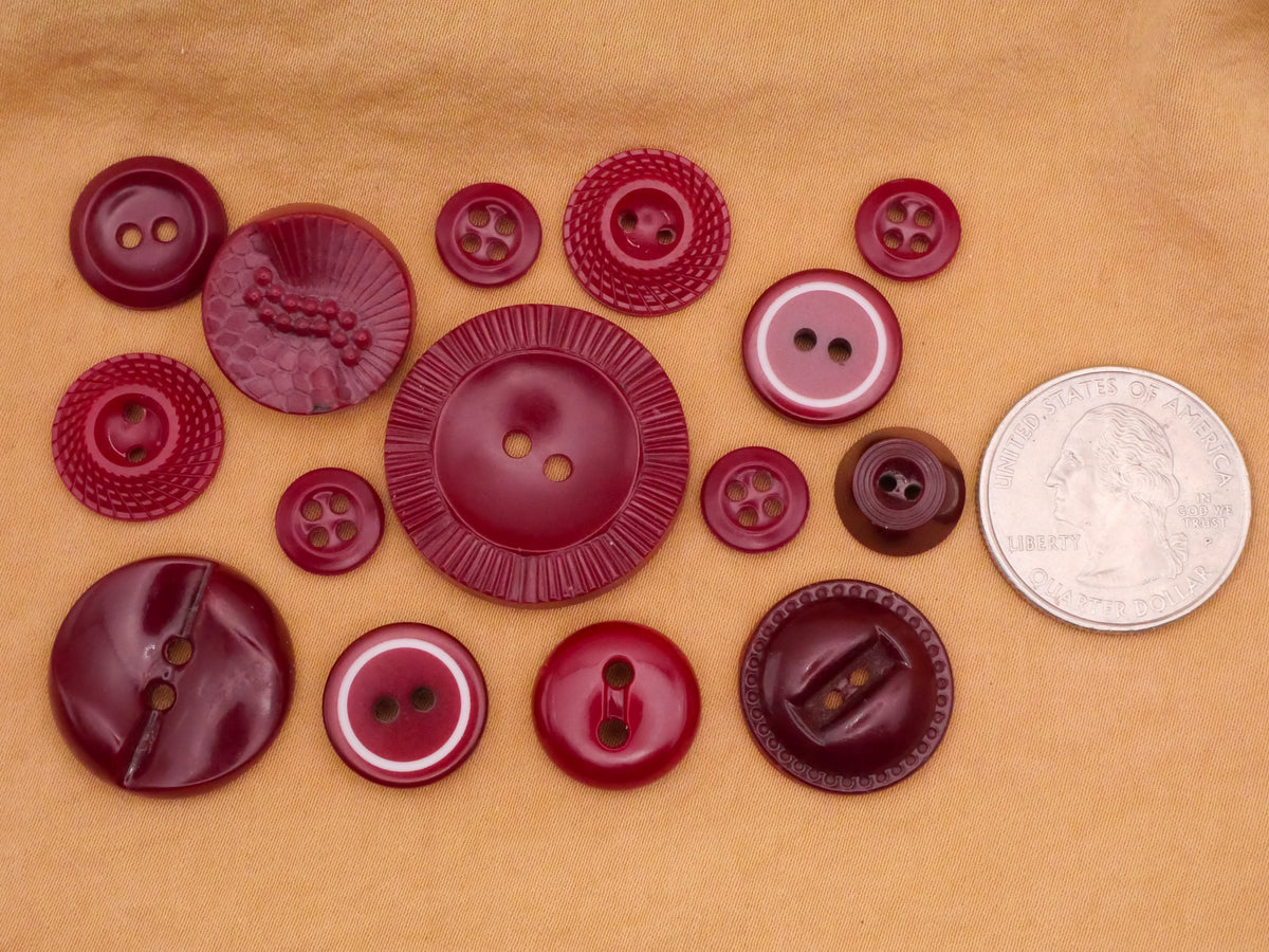 Burgundy Wine Red Vintage Plastic Set of Fifteen Buttons Various 10-28mm
