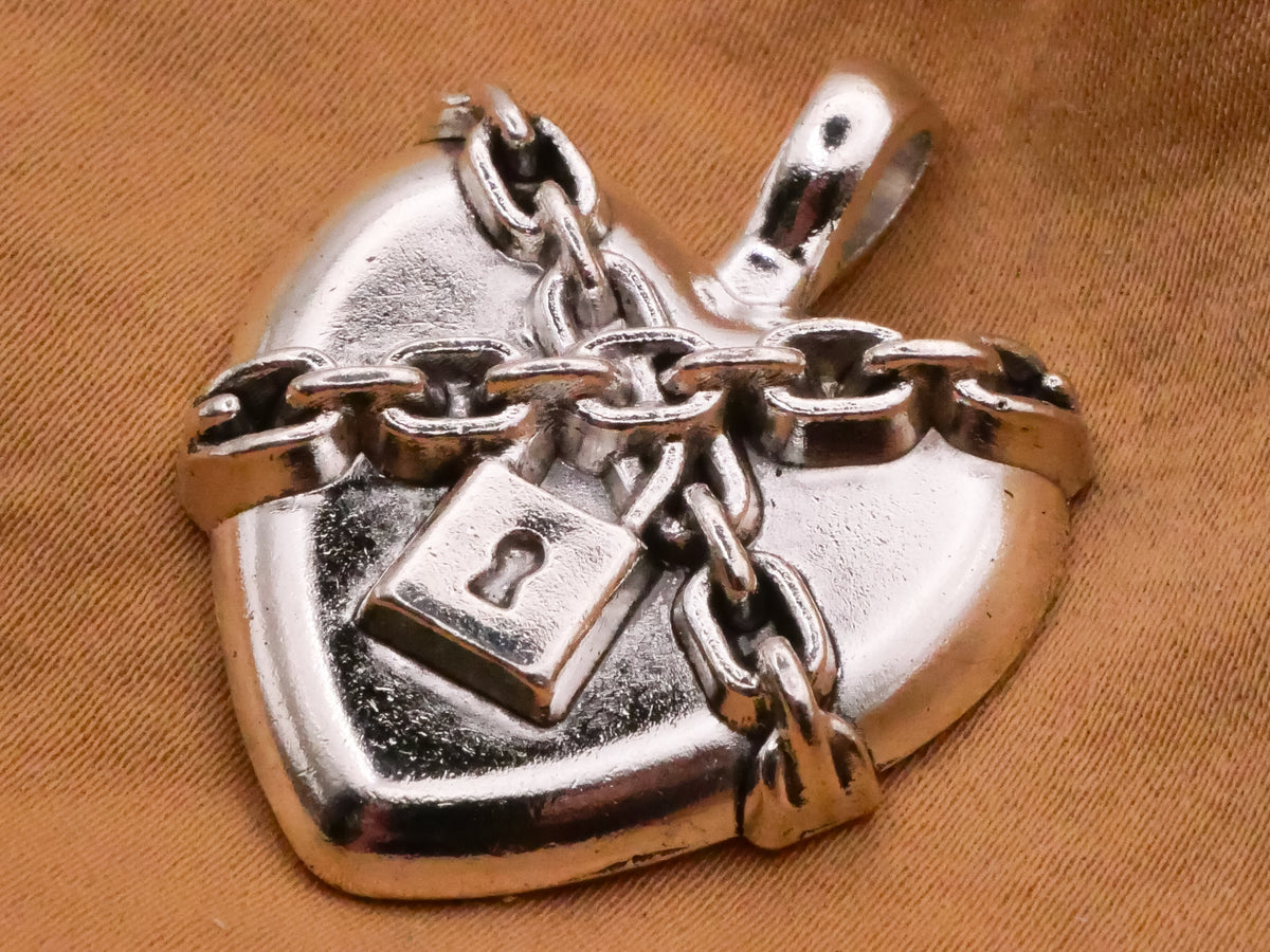 Heart in Chains Lock Silver Metal Pendant Charm Embellishment 26x33mm