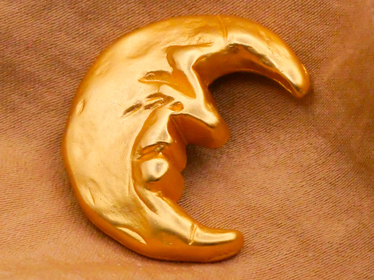 Man on the Moon Crescent Gold Metal Button 23x27mm