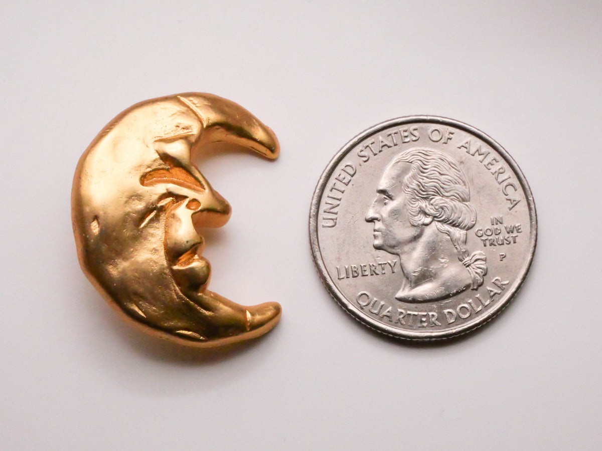 Man on the Moon Crescent Gold Metal Button 23x27mm