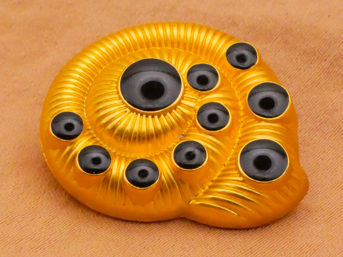 Spotted Nautilus Shell Gold Metal Button 22x27mm