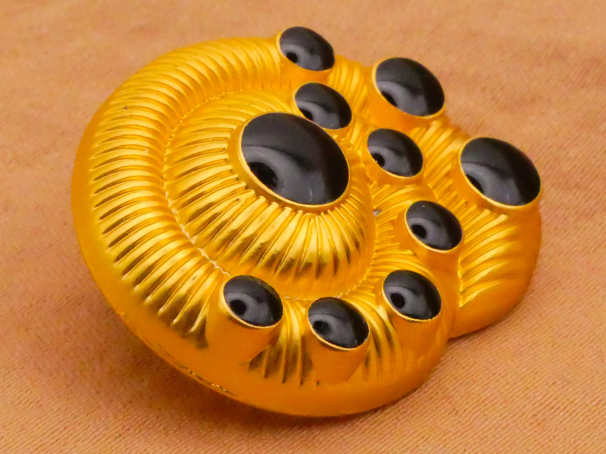 Spotted Nautilus Shell Gold Metal Button 22x27mm