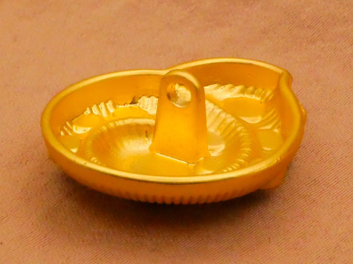 Spotted Nautilus Shell Gold Metal Button 22x27mm