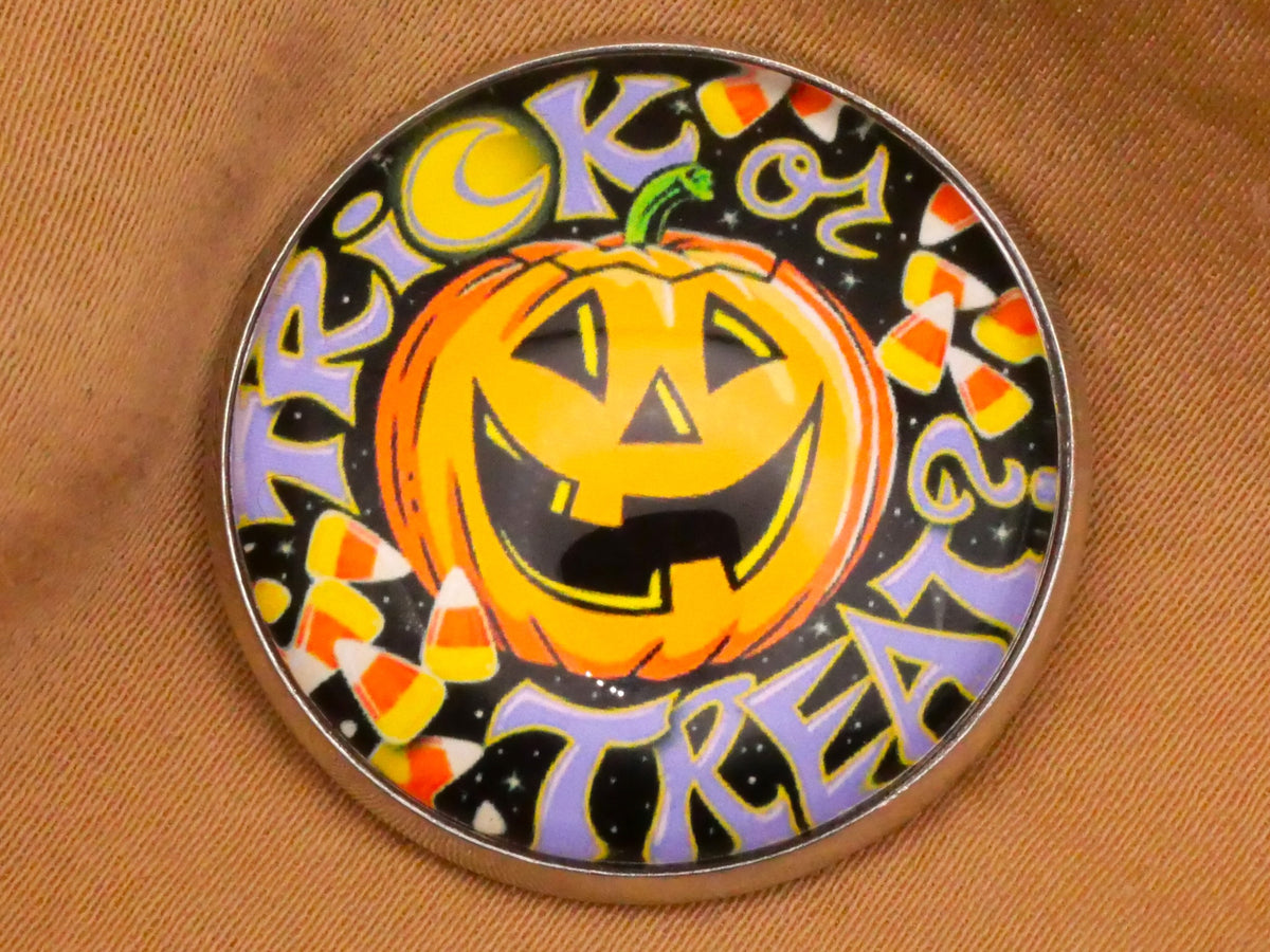 Trick or Treat Jack-O-Lantern Halloween Verbal Glass Silver Metal Button 27mm