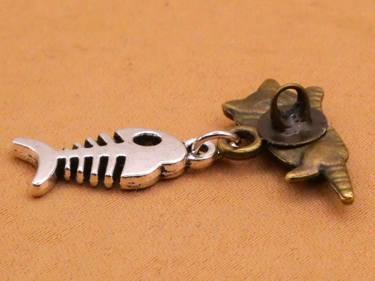Fat Cat Fish Bones Moveable Metal Button 19x28mm