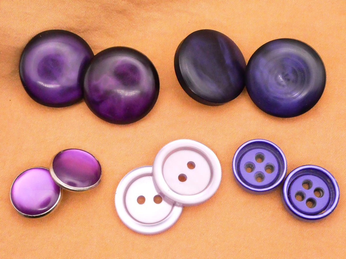 Purple Vintage Plastic Pair of Buttons Various 15-22mm