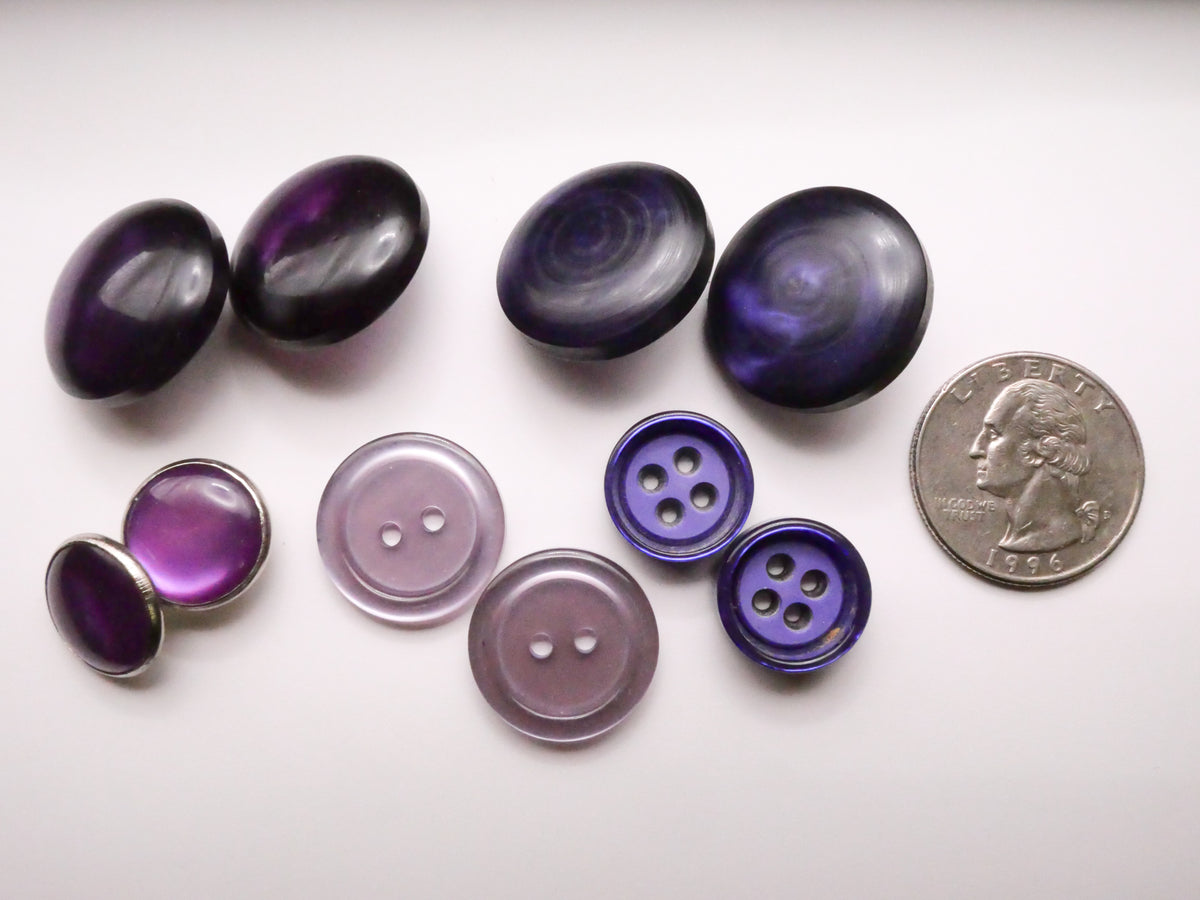 Purple Vintage Plastic Pair of Buttons Various 15-22mm
