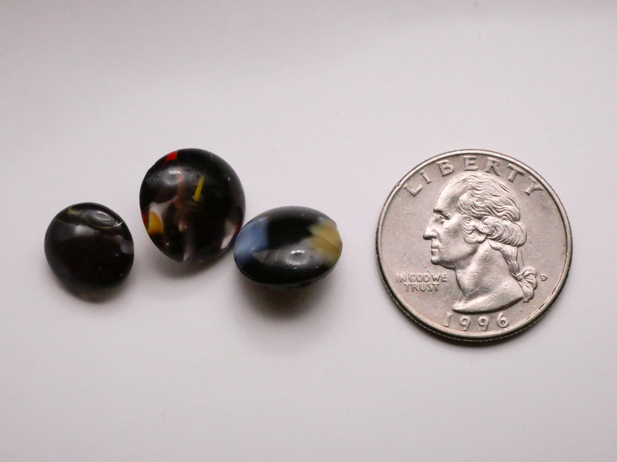 Mysterious Dark Marble Look Glass Set of Three Buttons 11-14mm