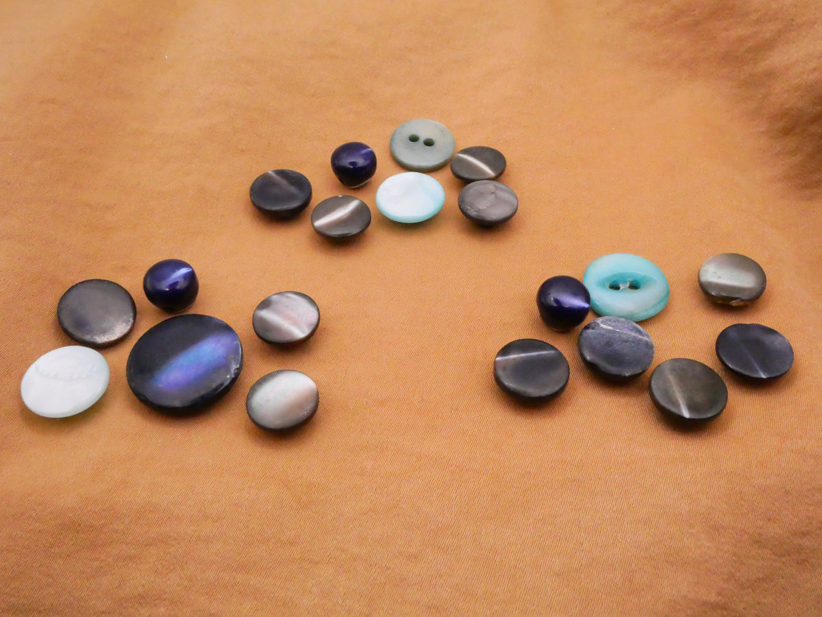 Blue Grey Aqua Dyed Mother of Pearl Set of Seven Buttons Various 9-17mm
