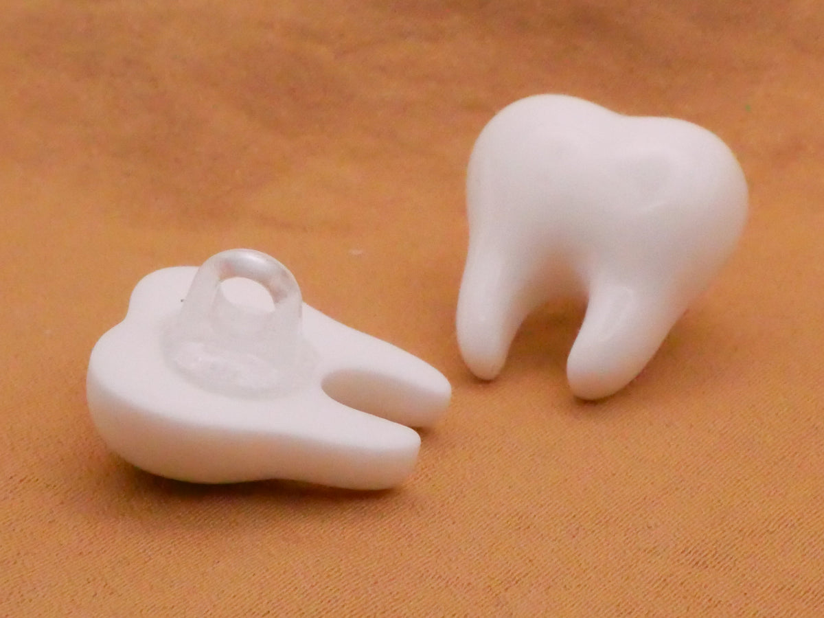 Tooth Teeth White Plastic Pair of Buttons 16x17mm