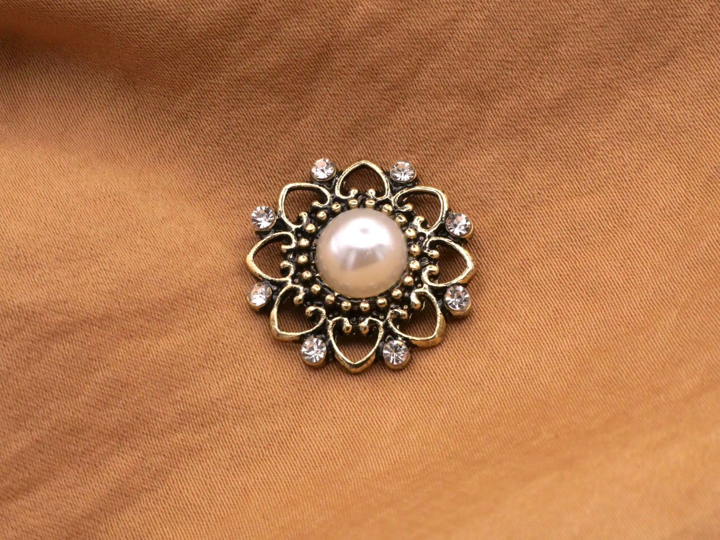 Pearl Center Heart Filigree Rhinestone Metal Button 19mm