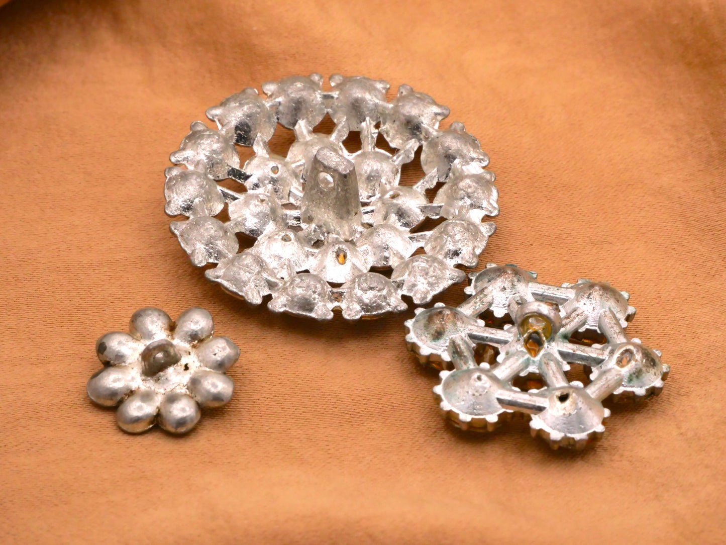 Rhinestone Set Three Circle Flowers Vintage Glass Metal Buttons 14-33mm