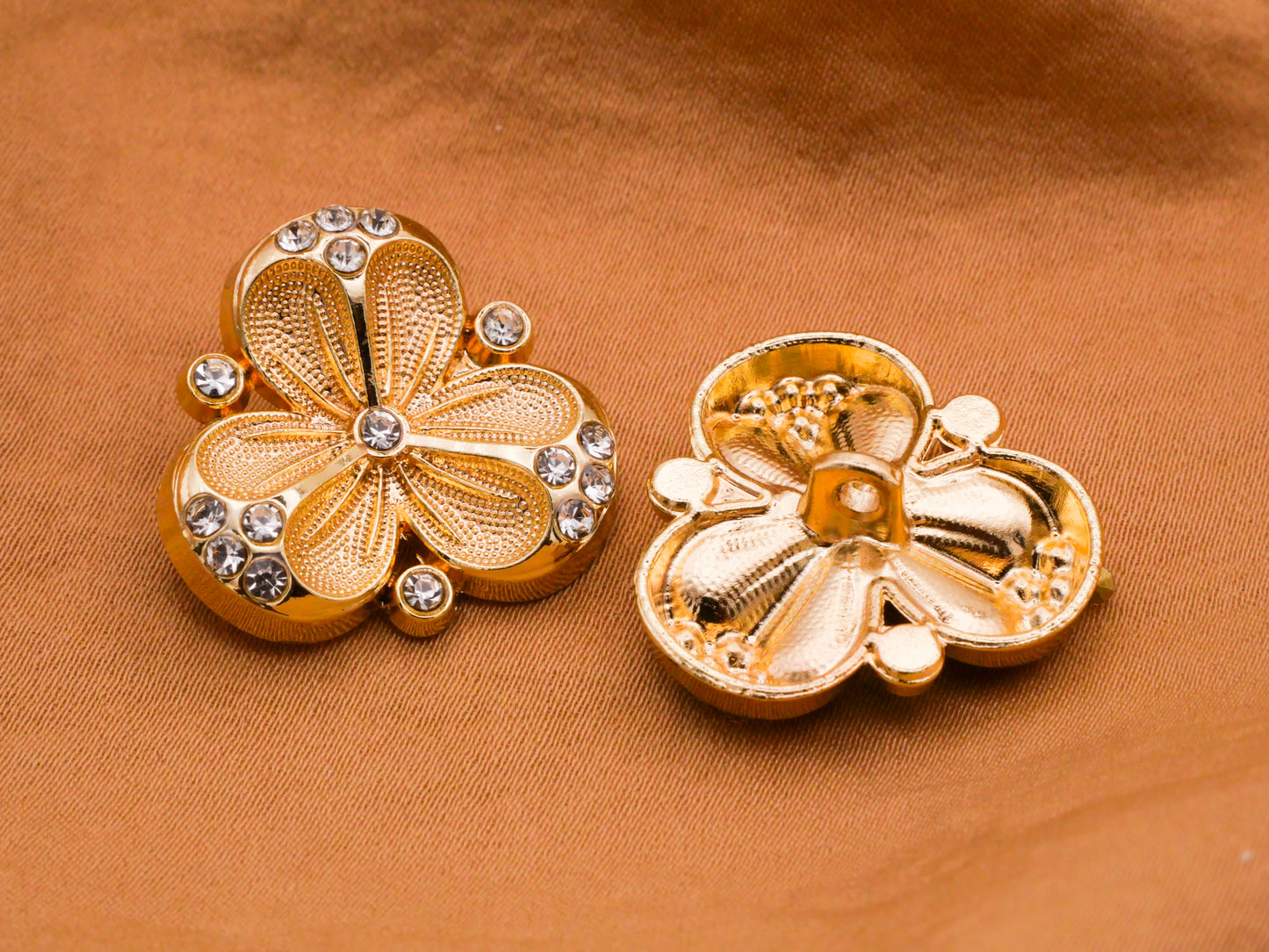 Shamrock Clover Gold Rhinestone Metal Button 22x23mm