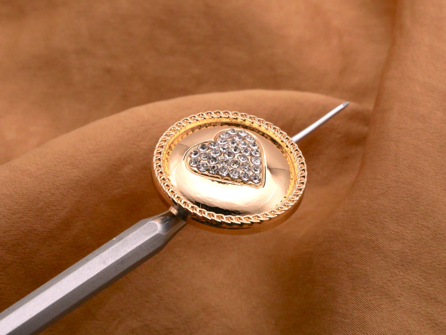 Shiny Gold Rhinestone Heart Button 22mm