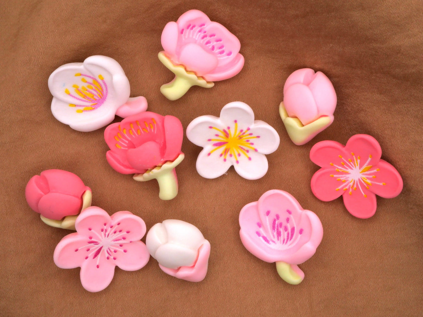 Spring Flowers Set of Five Plastic Buttons Various 16-24mm