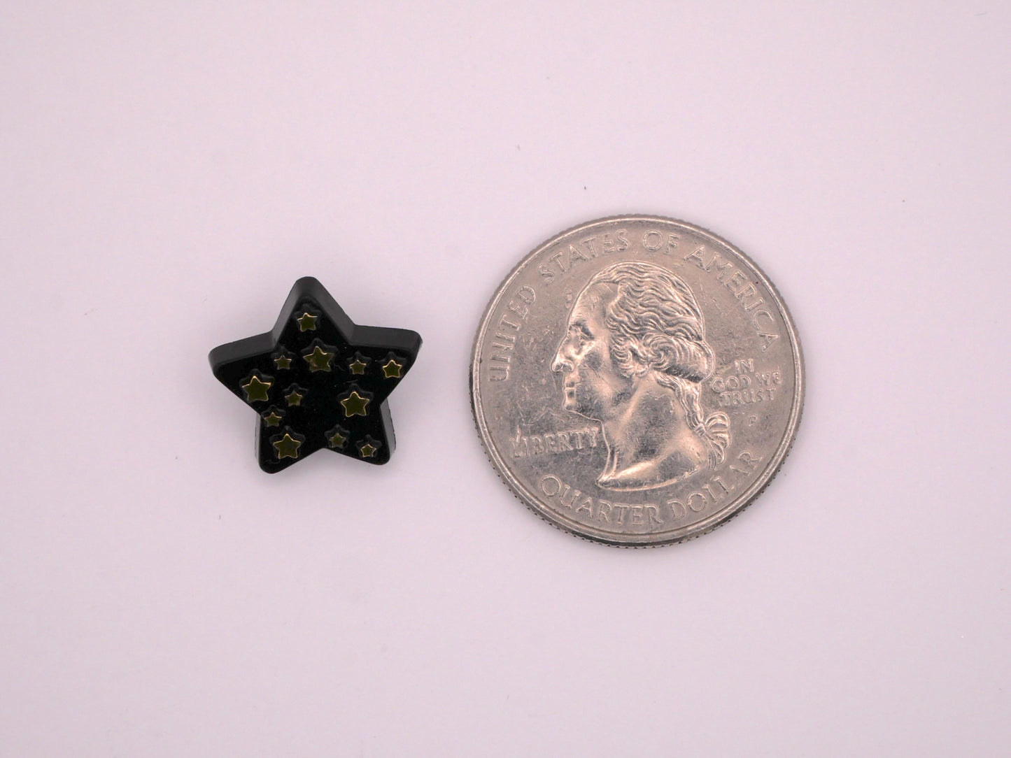 Black Star Gold Pattern Plastic Button 15mm