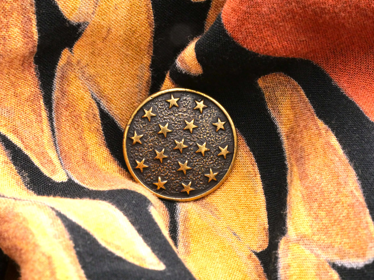 Stars in Sky Bronze Metal Button 23mm