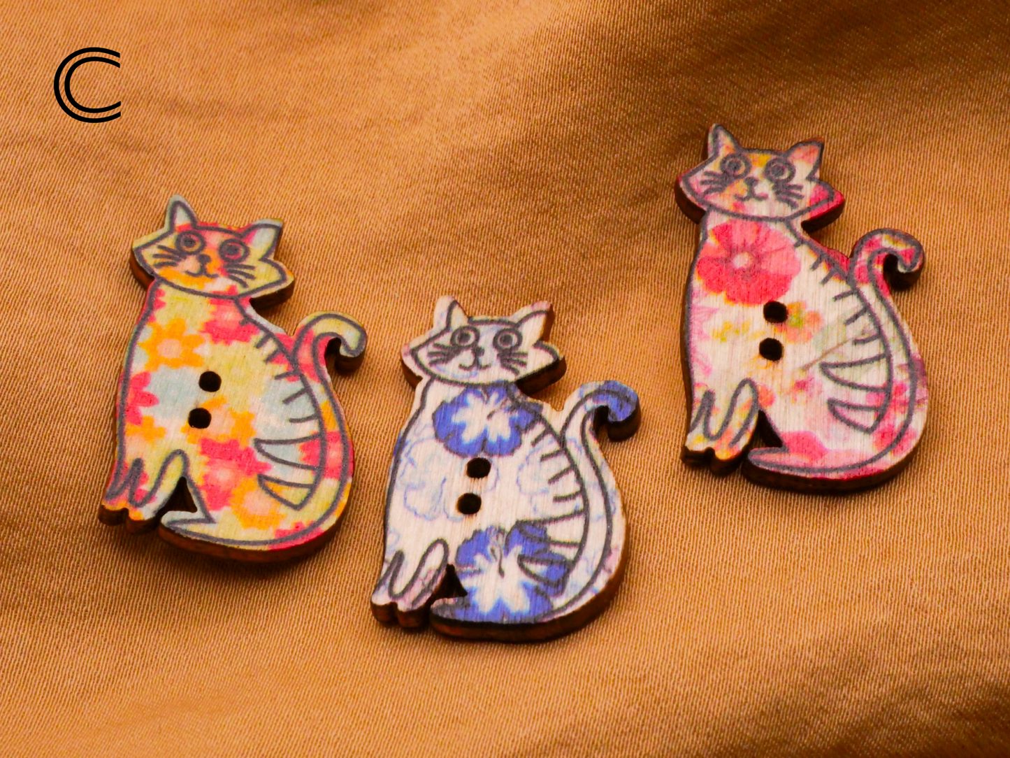 Cat Kitty Pattern Wood Set of Three Buttons Various 19x30mm