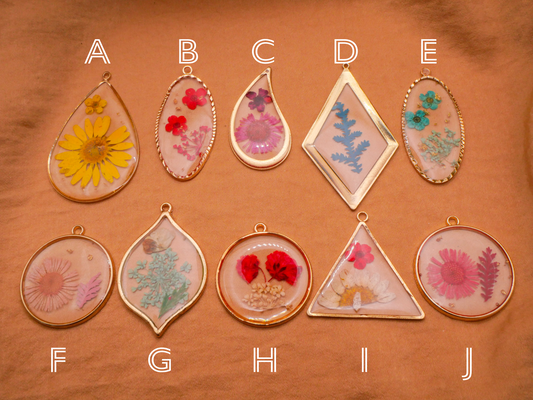 Habitat Real Flower Plastic Resin Pendant Charm Embellishment Various 21-55mm